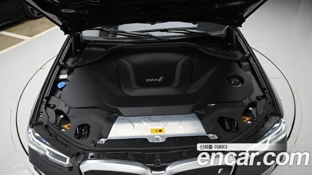 BMW iX3 M Sport, 2025 6