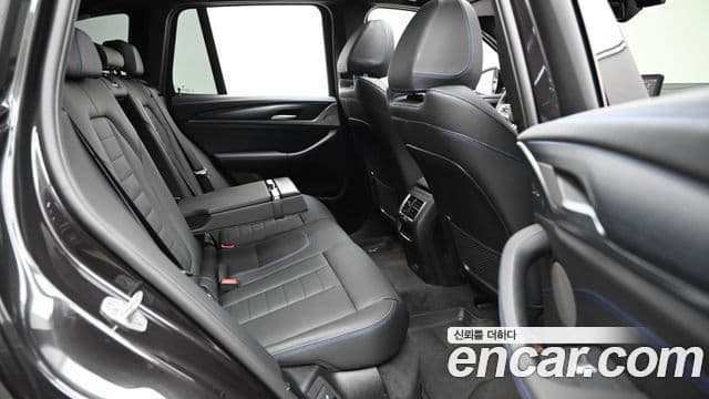 BMW iX3 M Sport, 2025 12