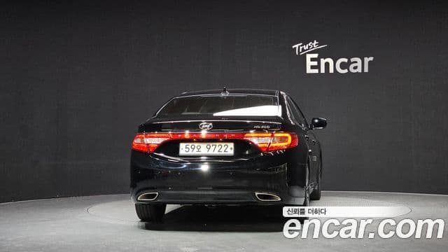 Hyundai Grandeur HG Premium, 2014 4