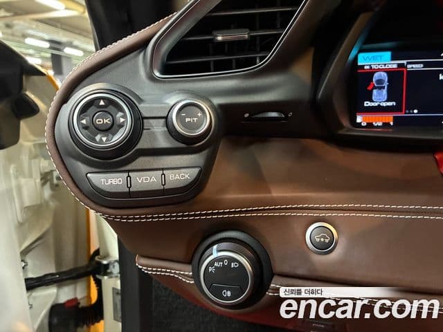 Ferrari 488 스파이더, 2019 13