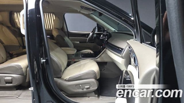 Kia Carnival 4세대 Signature, 2021 11