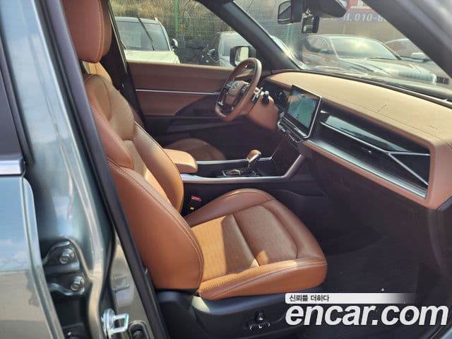 KG모빌리티(SsangYong) Torres T7, 2023 11