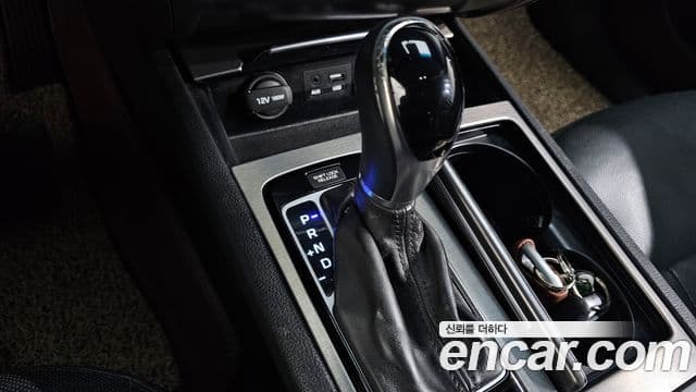 Hyundai Genesis DH Modern, 2016 9