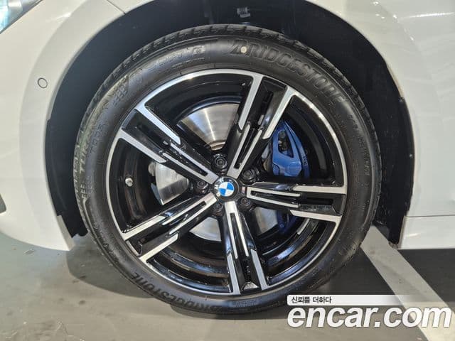 BMW 3시리즈 (G20) 320i M Sport, 2025 все фото