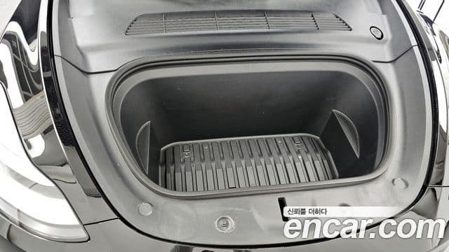 Tesla модель Y Long Range AWD, 2022 6