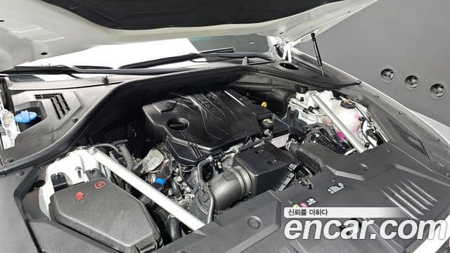 Genesis GV70, 2025 6