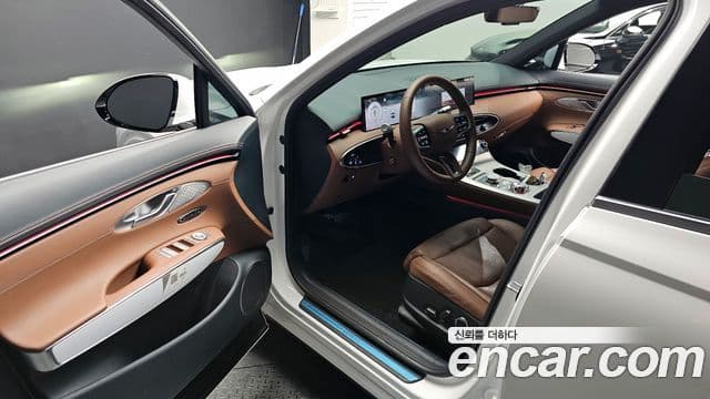 Genesis GV70, 2025 10