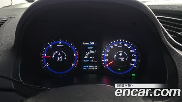 Hyundai i40 Modern, 2012 8