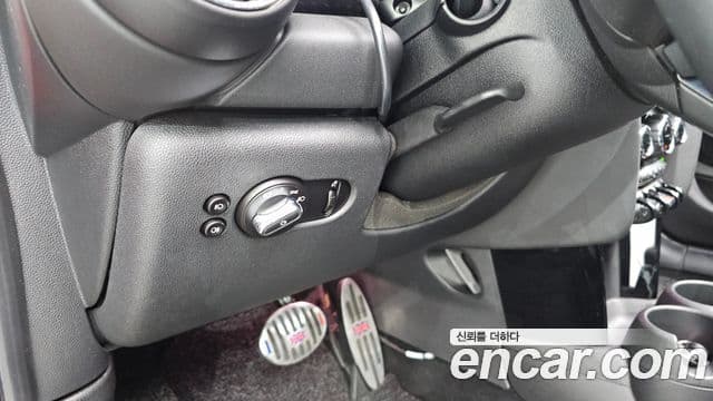 Mini Cooper S 3세대, 2016 13