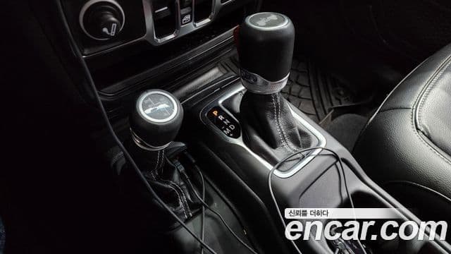 Jeep Wrangler (JL) 2.0 Overland 4도어, 2021 9