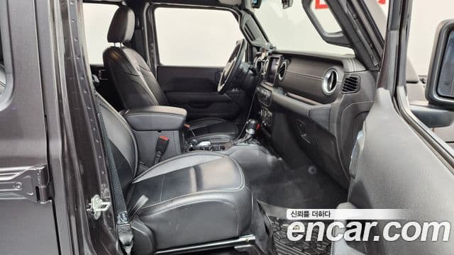 Jeep Wrangler (JL) 2.0 Overland 4도어, 2021 11