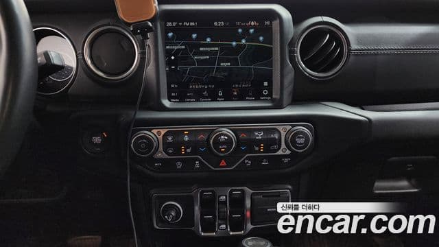 Jeep Wrangler (JL) 2.0 Overland 4도어, 2021 16