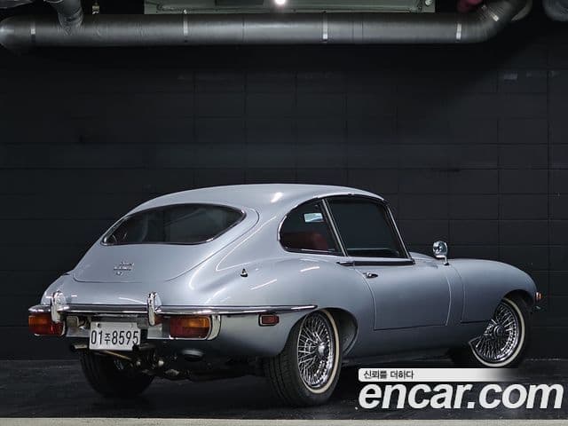Jaguar E-TYPE, 1969 4