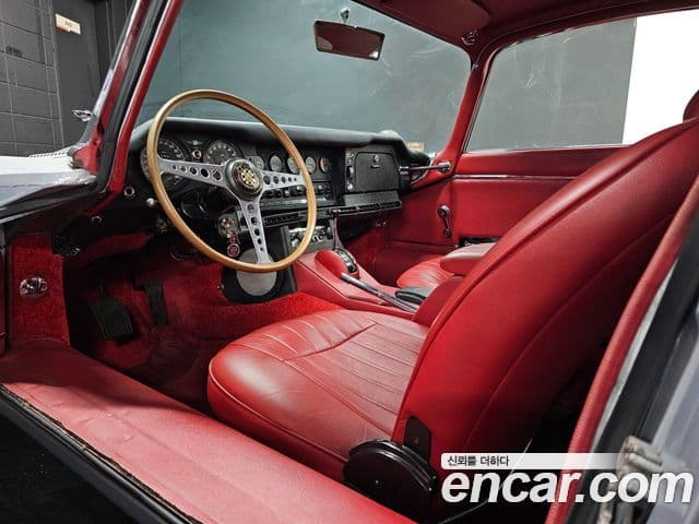 Jaguar E-TYPE, 1969 10