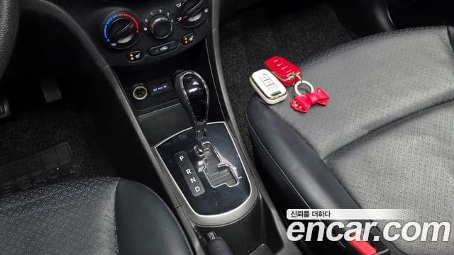 Hyundai Accent(новый кузов / новое поколение) Premier, 2011 9