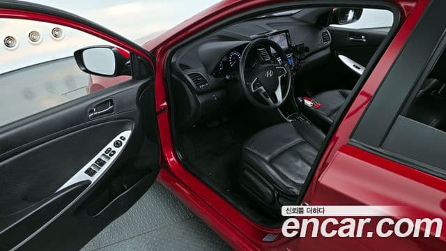 Hyundai Accent(новый кузов / новое поколение) Premier, 2011 11