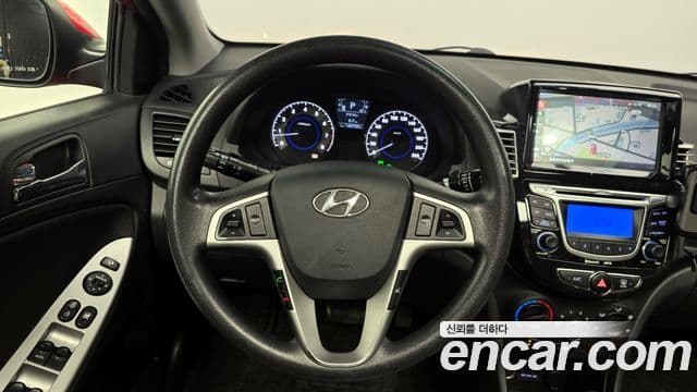 Hyundai Accent(новый кузов / новое поколение) Premier, 2011 13