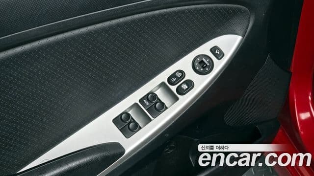 Hyundai Accent(новый кузов / новое поколение) Premier, 2011 17