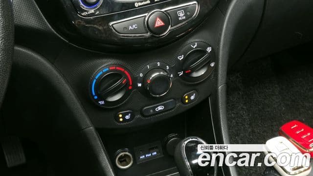 Hyundai Accent(новый кузов / новое поколение) Premier, 2011 18