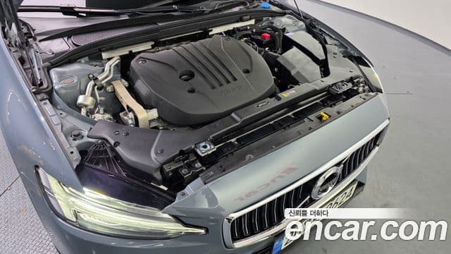 Volvo S60 3세대 B5 Inscription, 2022 6