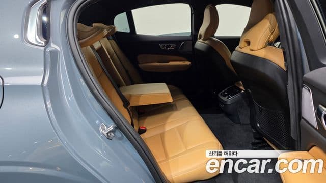 Volvo S60 3세대 B5 Inscription, 2022 12