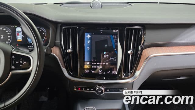 Volvo S60 3세대 B5 Inscription, 2022 14