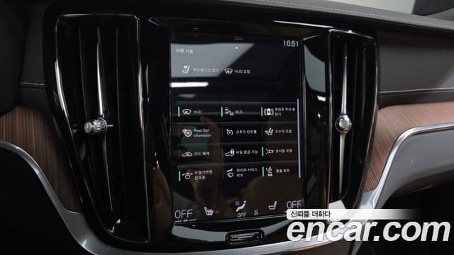 Volvo S60 3세대 B5 Inscription, 2022 16