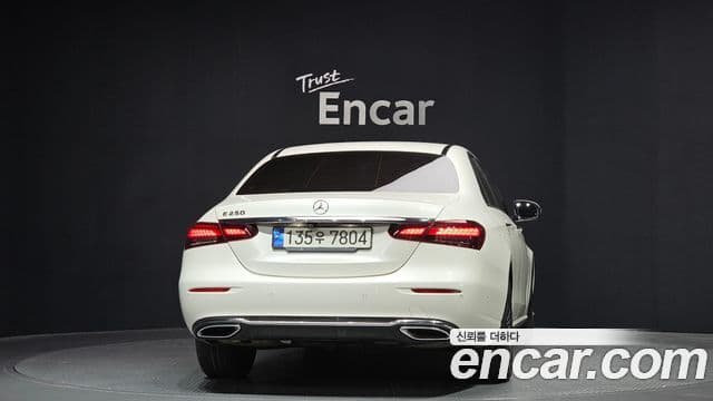 Mercedes-Benz E-класс W213 Avantgarde, 2021 4