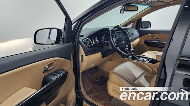 Kia All New Carnival Prestige, 2017 10
