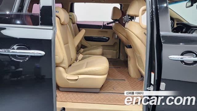 Kia All New Carnival Prestige, 2017 12