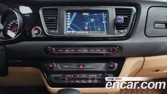 Kia All New Carnival Prestige, 2017 15