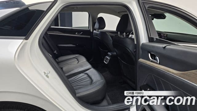 Kia K5 3세대 Signature, 2020 13