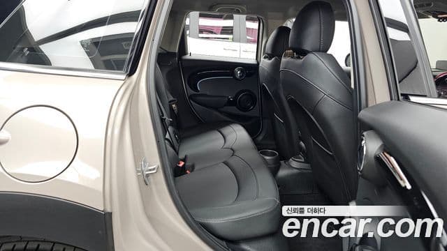 Mini Cooper 3세대, 2024 12