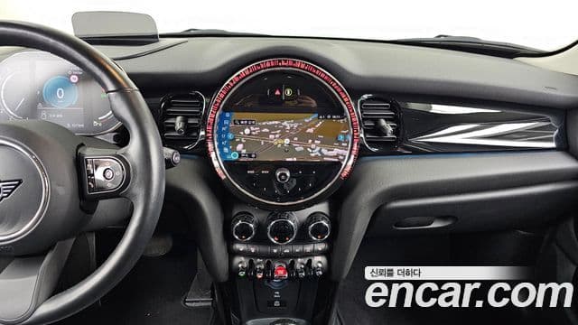 Mini Cooper 3세대, 2024 14