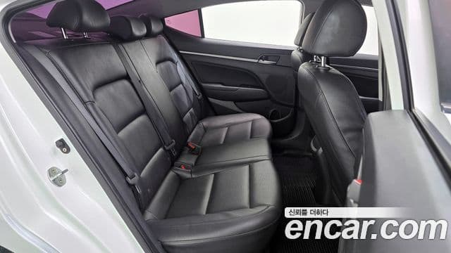 Hyundai Avante AD 1.6 GDI Value Plus, 2017 12