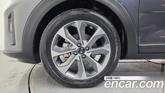 Kia Stonic Trendy, 2018 все фото