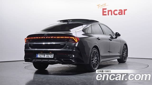 Kia K5 3세대 Signature, 2021 2