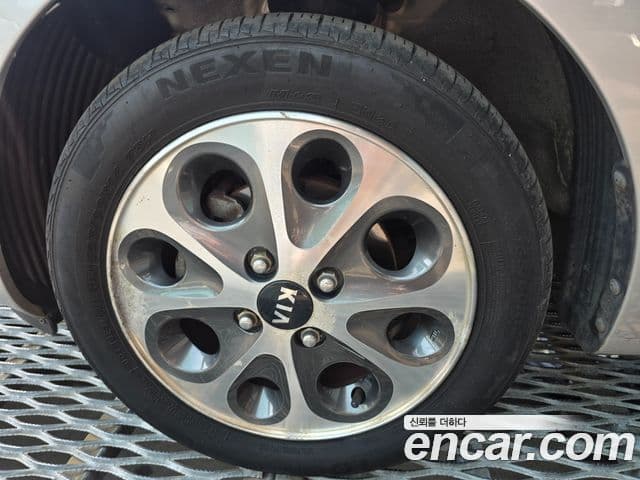 Kia All New Morning Special, 2012 11