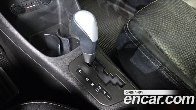 Kia All New Morning Deluxe Trendy, 2014 9