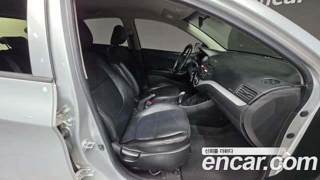 Kia All New Morning Deluxe Trendy, 2014 10