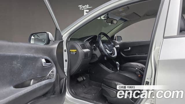 Kia All New Morning Deluxe Trendy, 2014 11