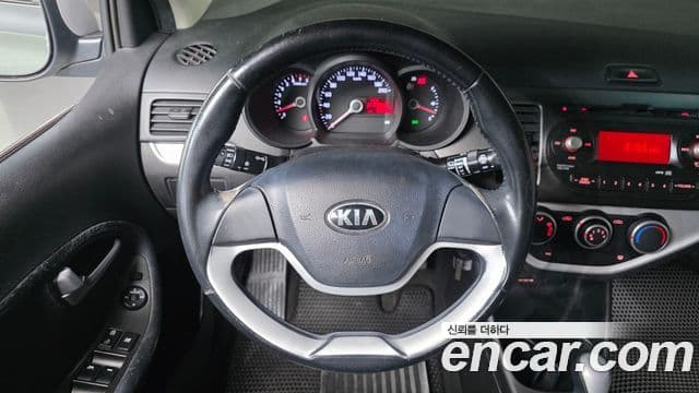 Kia All New Morning Deluxe Trendy, 2014 14