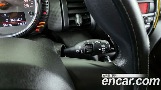 Mini Cooper 3세대, 2015 18