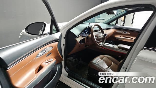 Genesis GV70, 2021 10