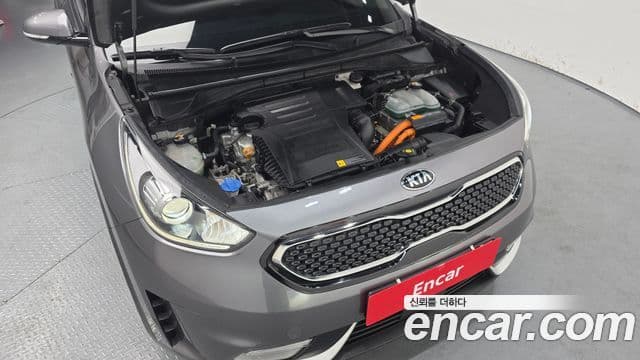 Kia Niro Prestige, 2018 6