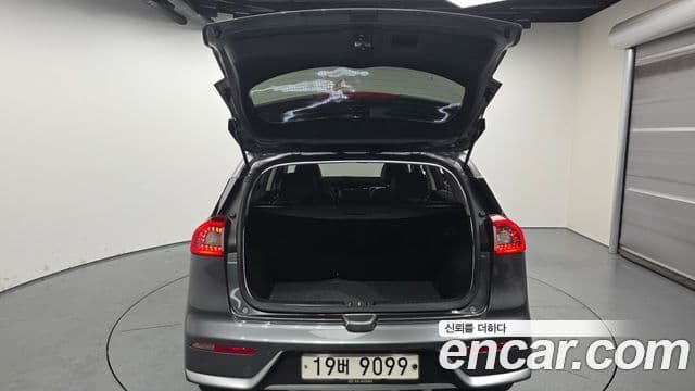 Kia Niro Prestige, 2018 20