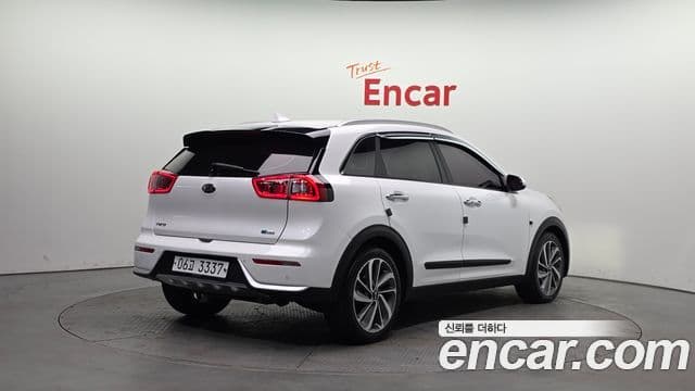 Kia Niro Prestige, 2018 2