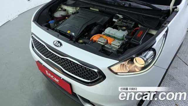 Kia Niro Prestige, 2018 6