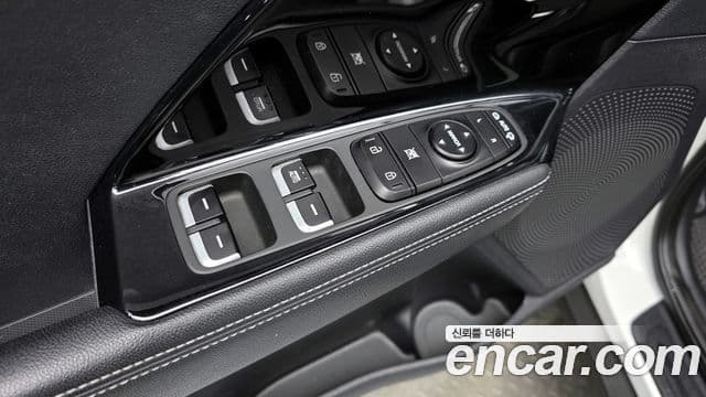 Kia Niro Prestige, 2018 11