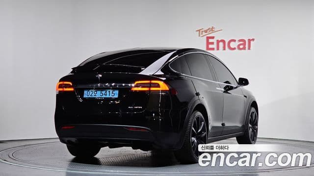 Tesla модель X Long Range, 2020 2